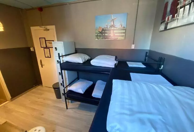 Hostel Cosmos Amsterdam