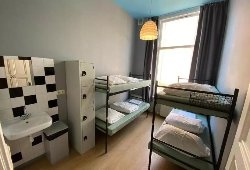 Hostel Cosmos Amsterdam