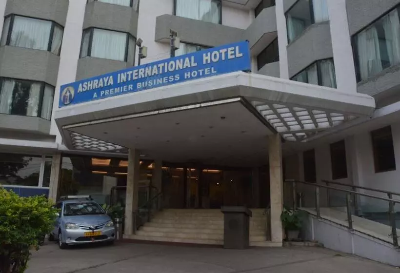 酒店 Ashraya International