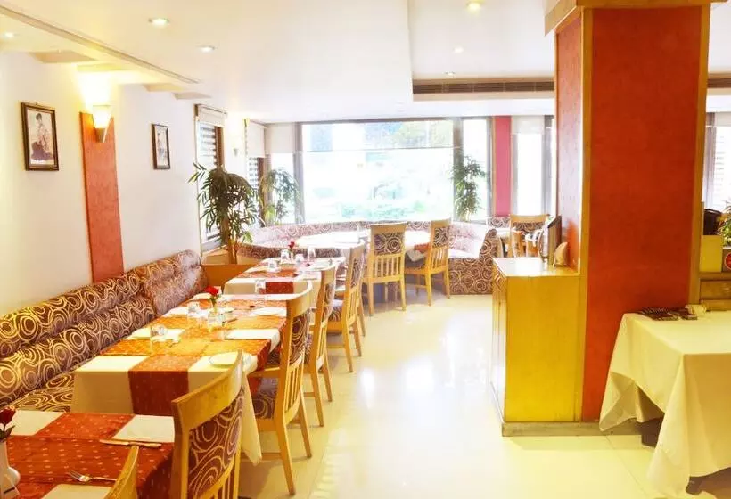 酒店 Ashraya International