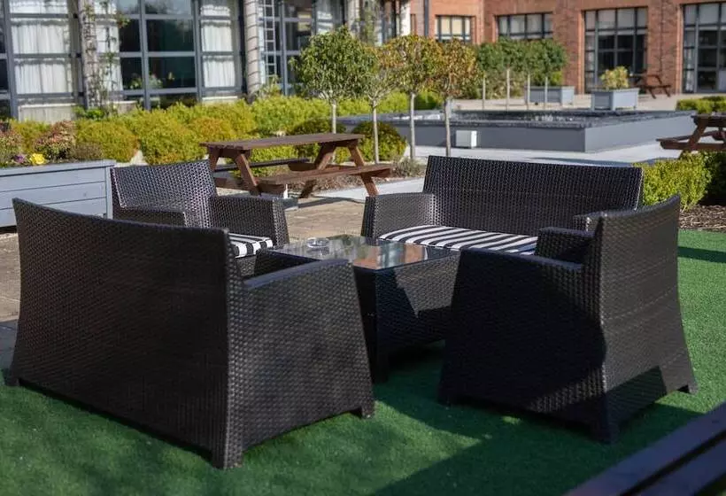 בית מלון כפרי Castletroy Park