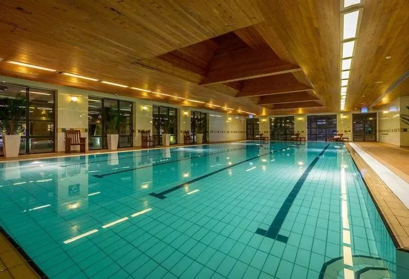 בית מלון כפרי Castletroy Park