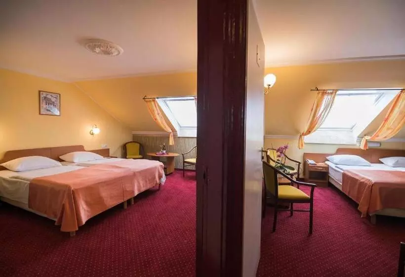 Korona Wellness, Rendezvény és Borszálloda