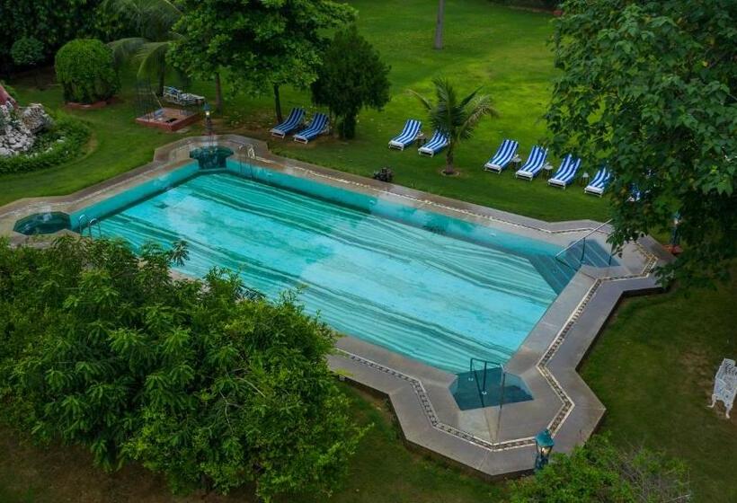 Hotel Narain Niwas Palace