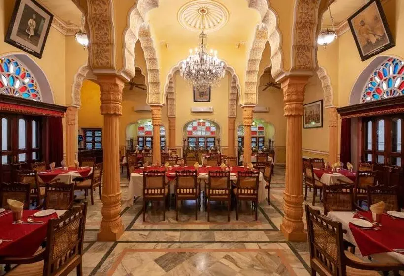 ホテル Narain Niwas Palace