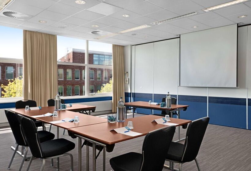 Отель NH Zoetermeer