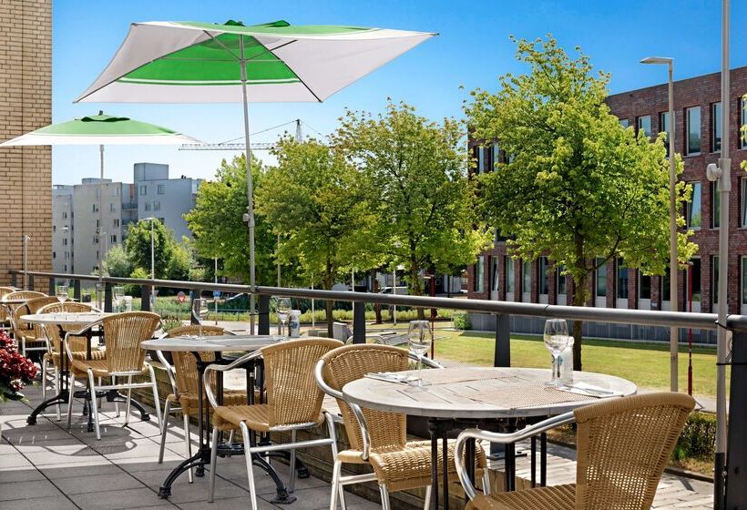 Отель NH Zoetermeer