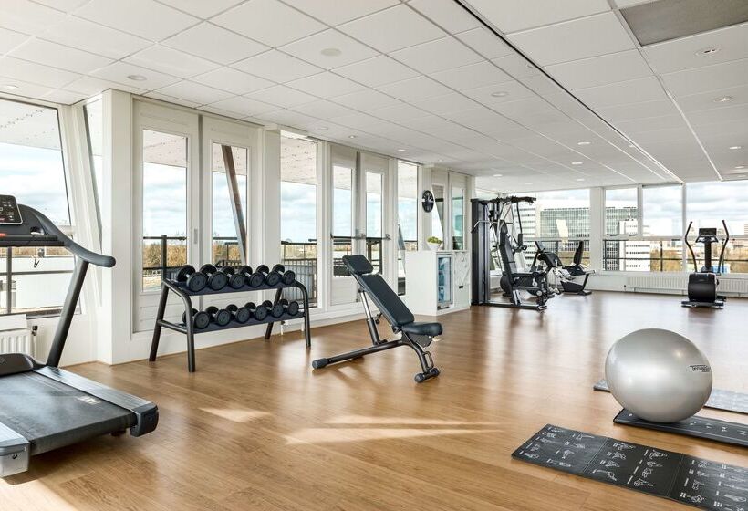 Отель NH Zoetermeer