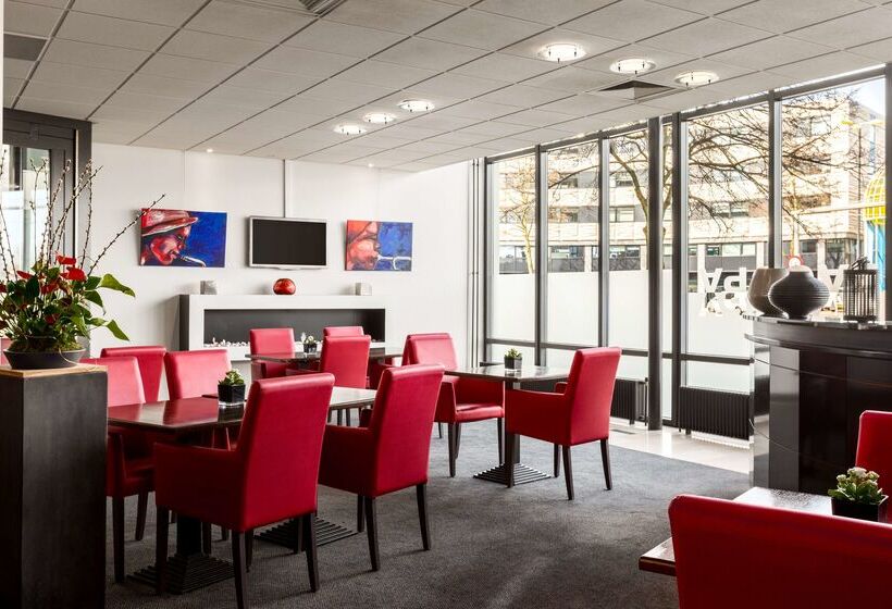 Отель NH Zoetermeer