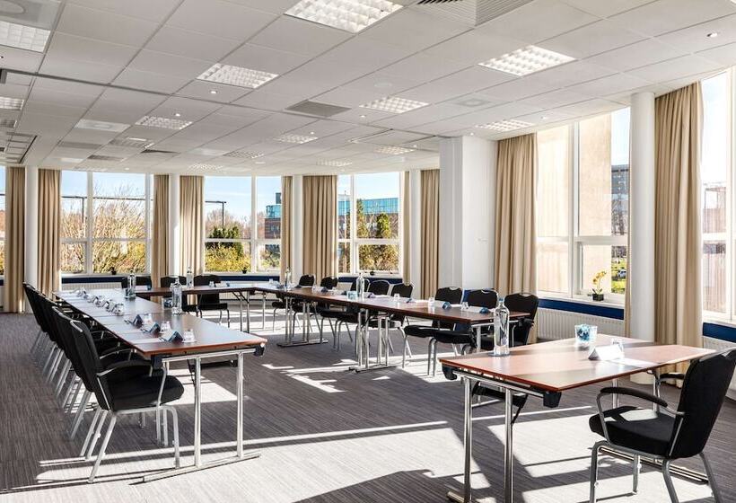 Отель NH Zoetermeer