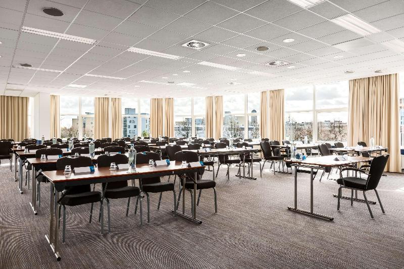 Отель NH Zoetermeer