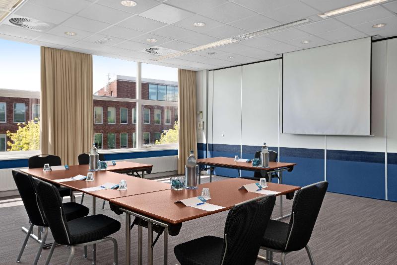 Отель NH Zoetermeer