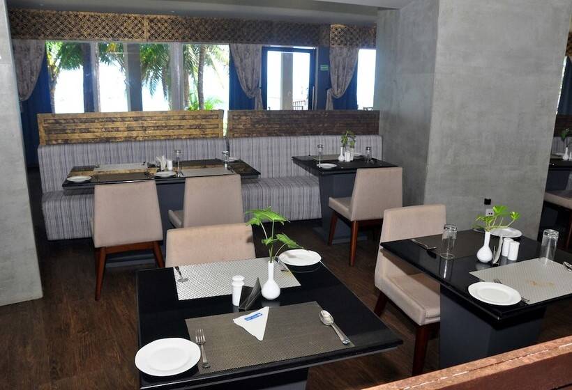 Hotel Sinclairs Bayview