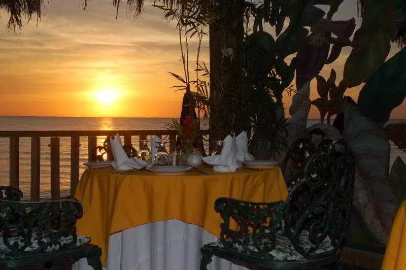 Resort Yard Beach House