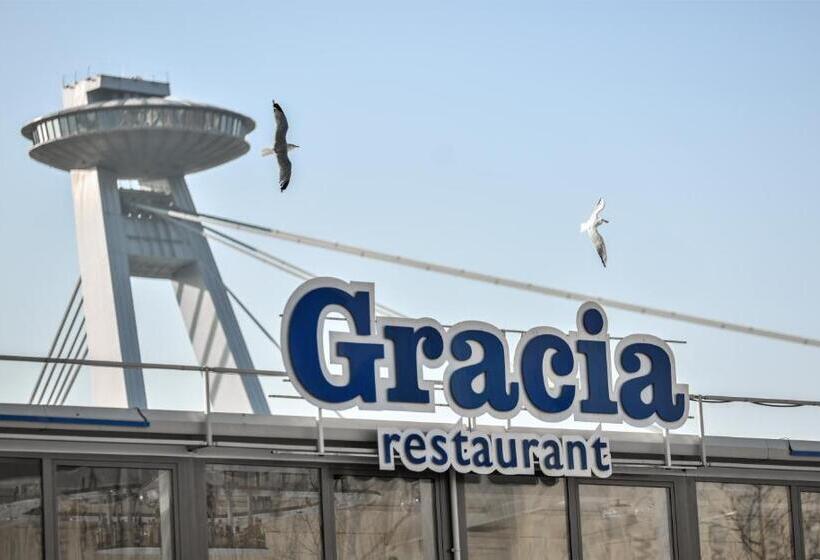 Botel Gracia