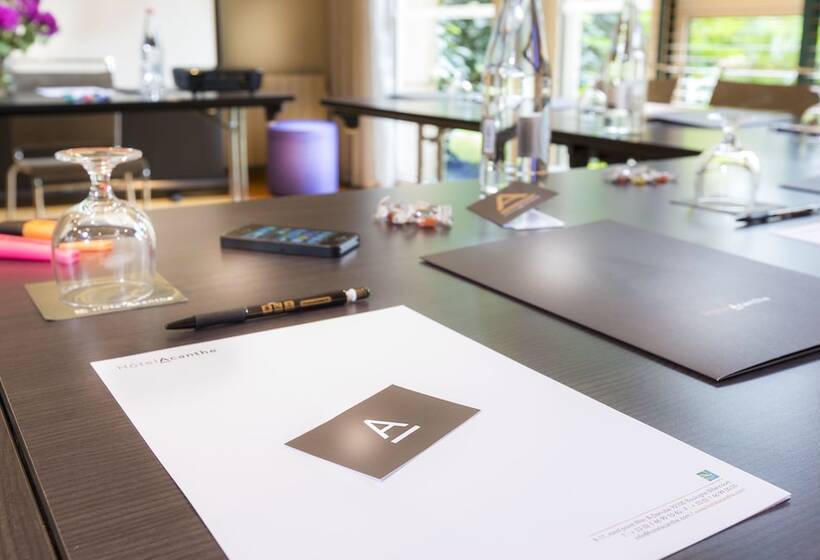 هتل Acanthe Boulogne Billancourt