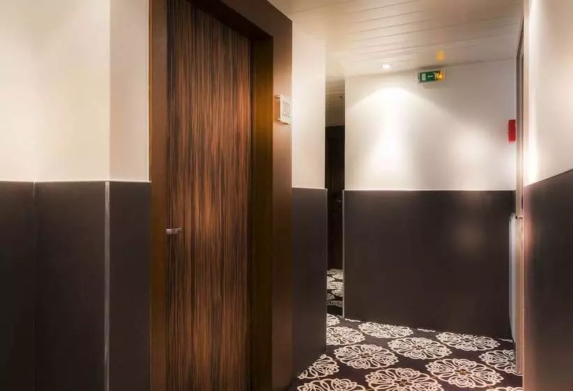 ホテル Acanthe  Boulogne Billancourt