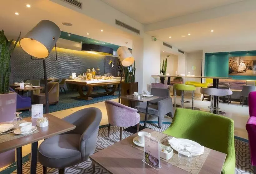 ホテル Acanthe  Boulogne Billancourt