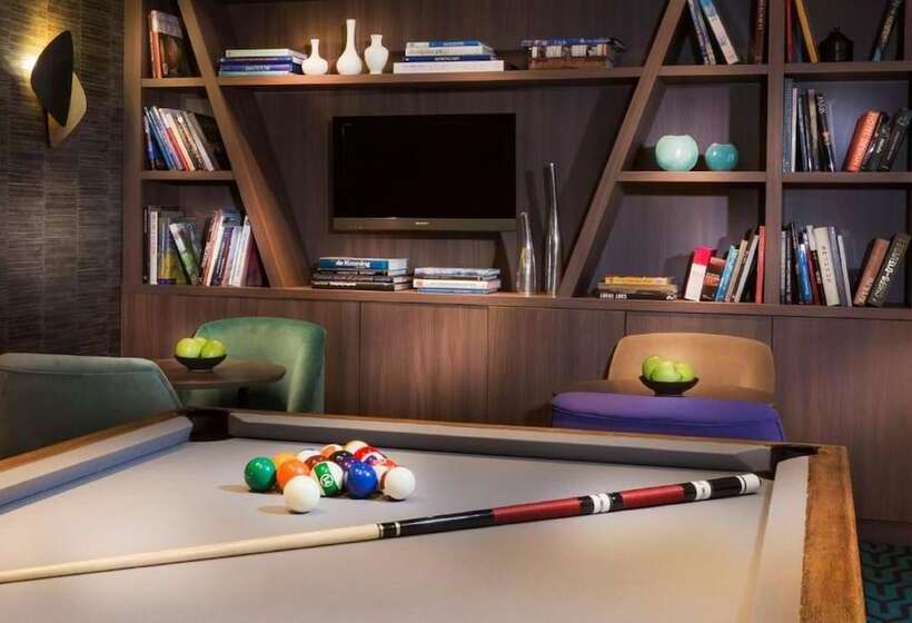 هتل Acanthe Boulogne Billancourt