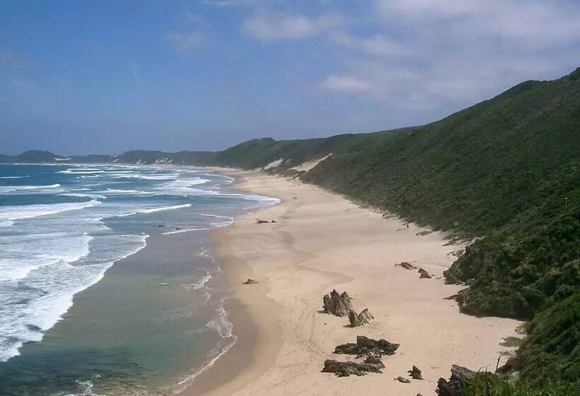 هتل Belvidere Manor Lagoonside Cottages