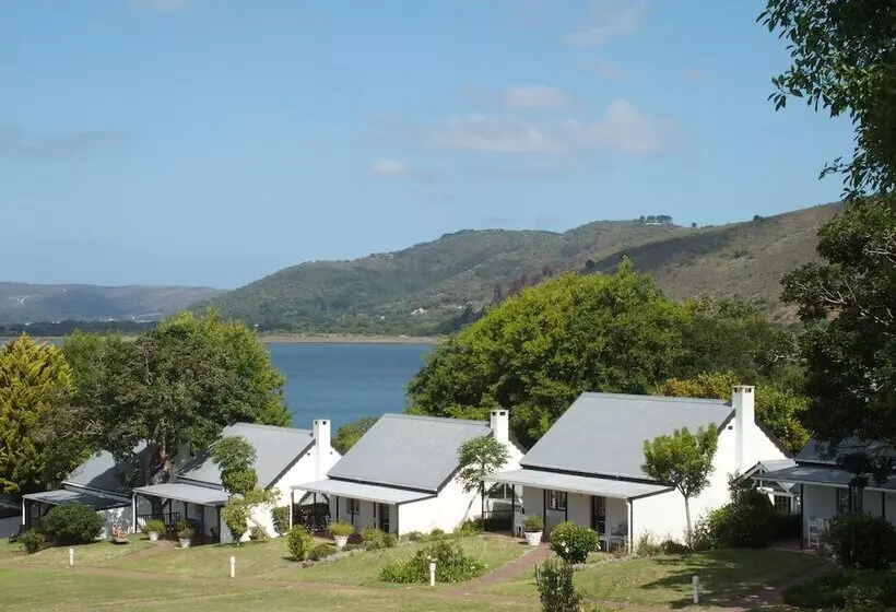 هتل Belvidere Manor Lagoonside Cottages