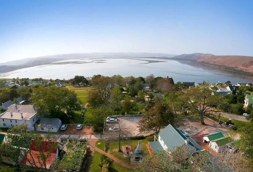 هتل Belvidere Manor Lagoonside Cottages