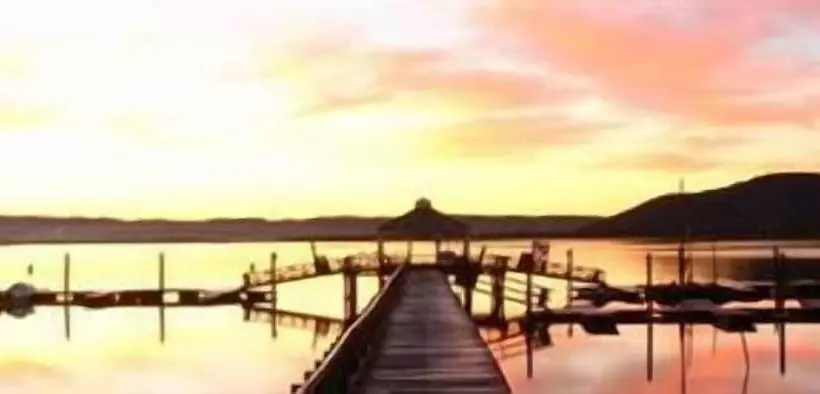 هتل Belvidere Manor Lagoonside Cottages