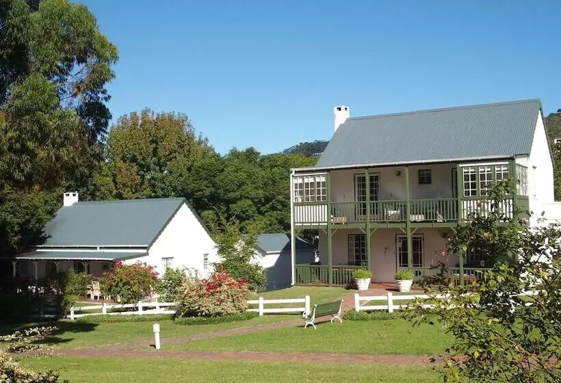 هتل Belvidere Manor Lagoonside Cottages