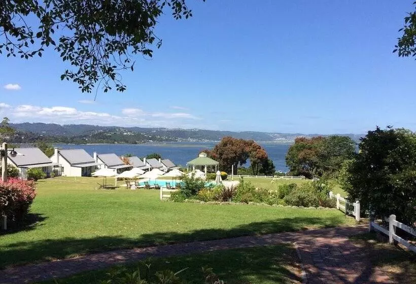 هتل Belvidere Manor Lagoonside Cottages