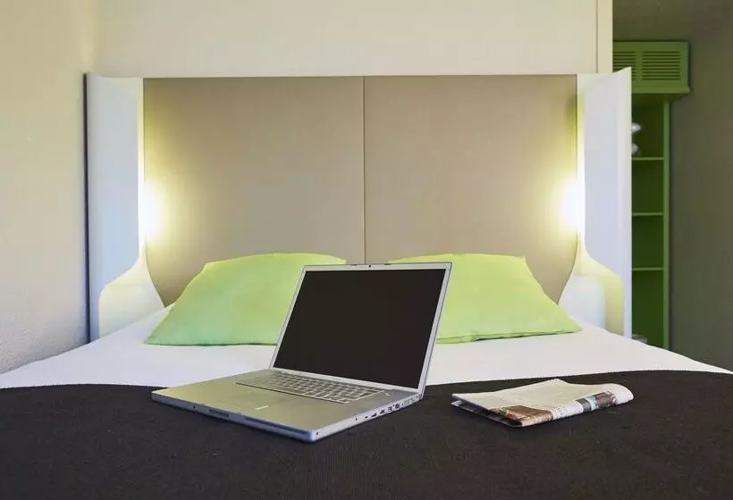 Отель Campanile Amiens Glisy