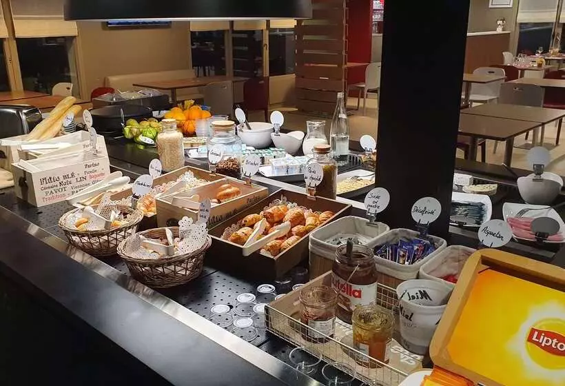 Отель Campanile Amiens Glisy