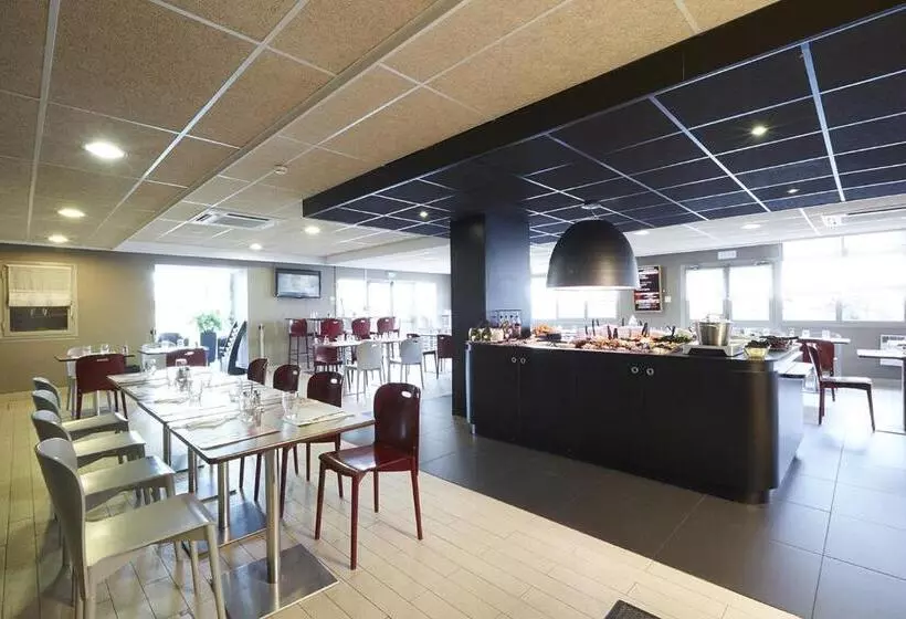 Отель Campanile Blanc Mesnil