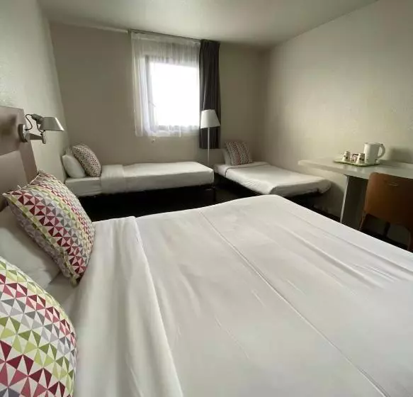 Отель Campanile Blanc Mesnil