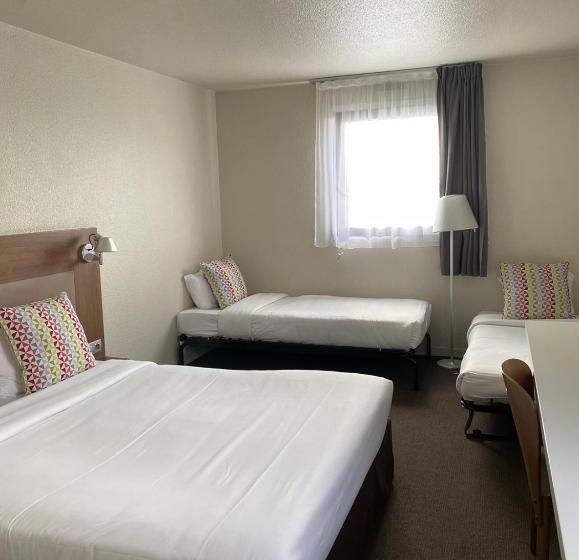 هتل Campanile Blanc Mesnil