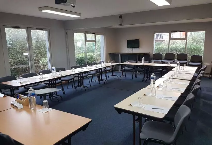 酒店 Campanile Salondeprovence