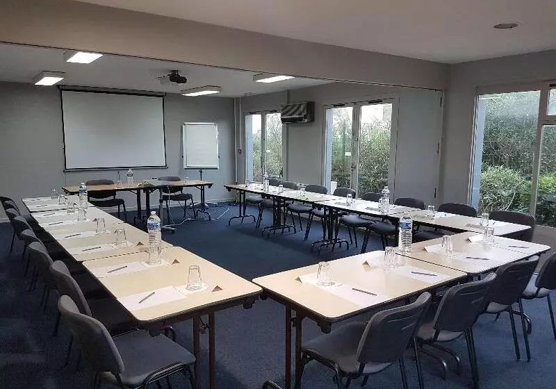 酒店 Campanile Salondeprovence