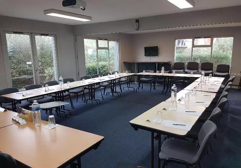 酒店 Campanile Salondeprovence