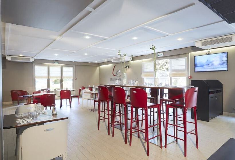 ホテル Campanile Salondeprovence