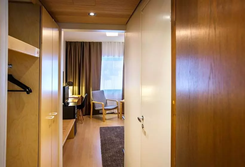 בית מלון כפרי Li Gustavelund