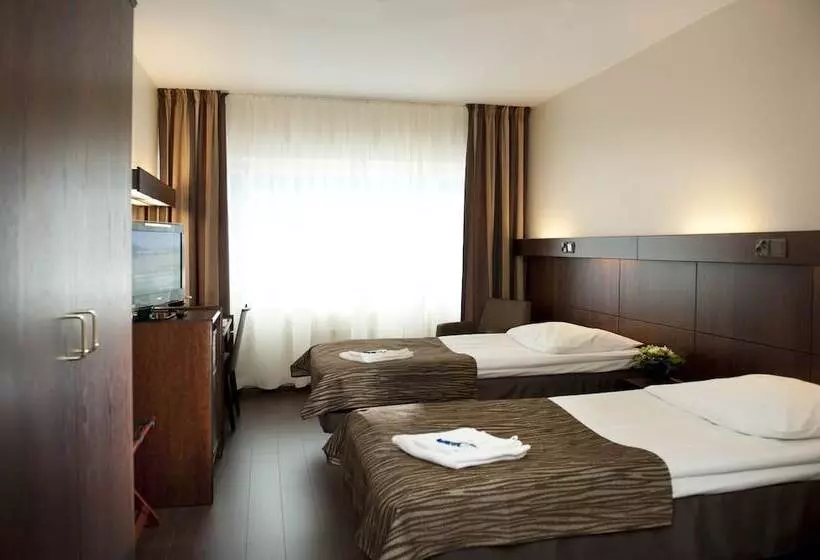 בית מלון כפרי Li Gustavelund