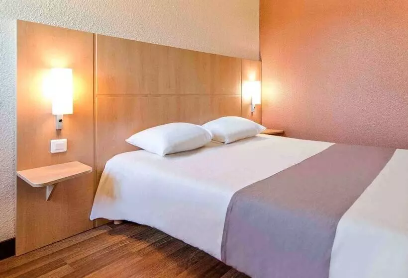 Отель Ibis Besançon Marchaux