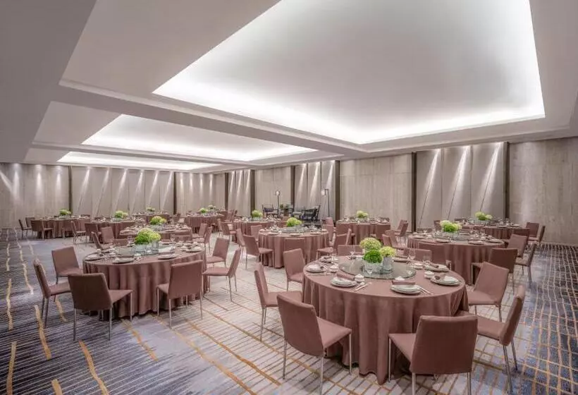 Hotel New World Saigon