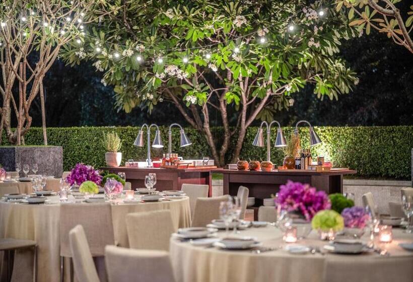 هتل New World Saigon