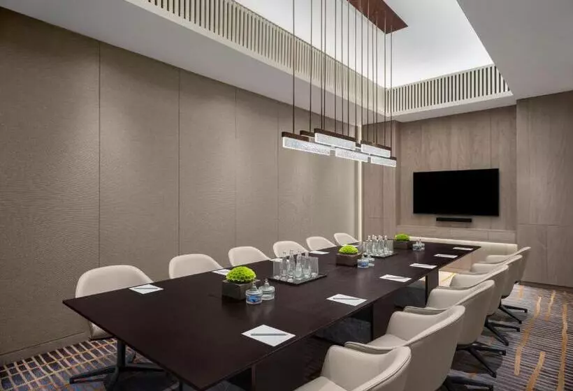 Hotel New World Saigon