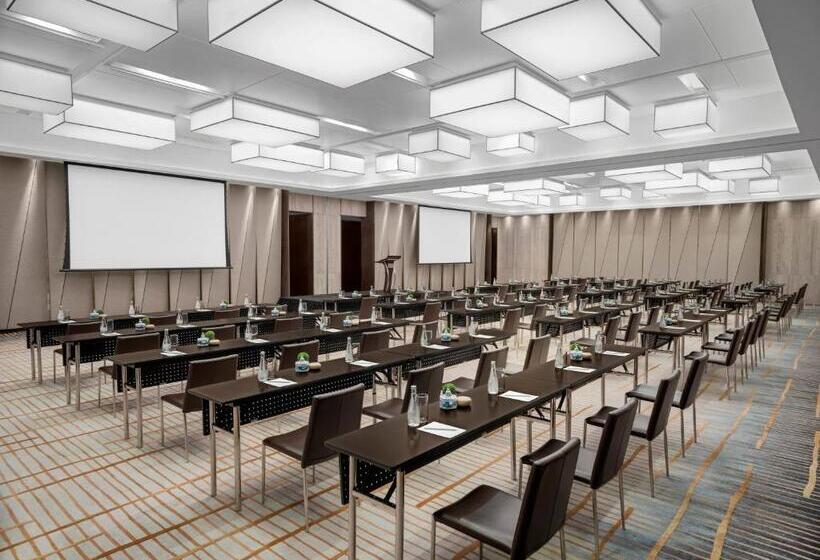 هتل New World Saigon