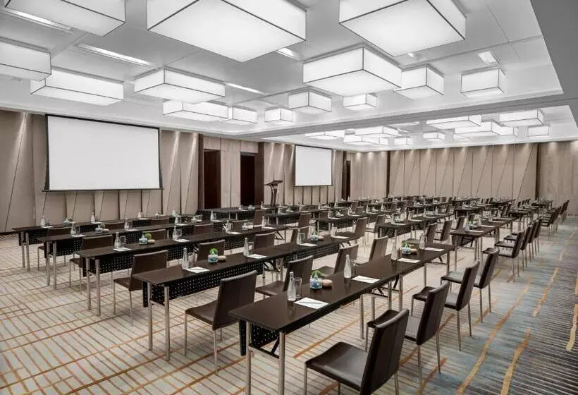 Hotel New World Saigon