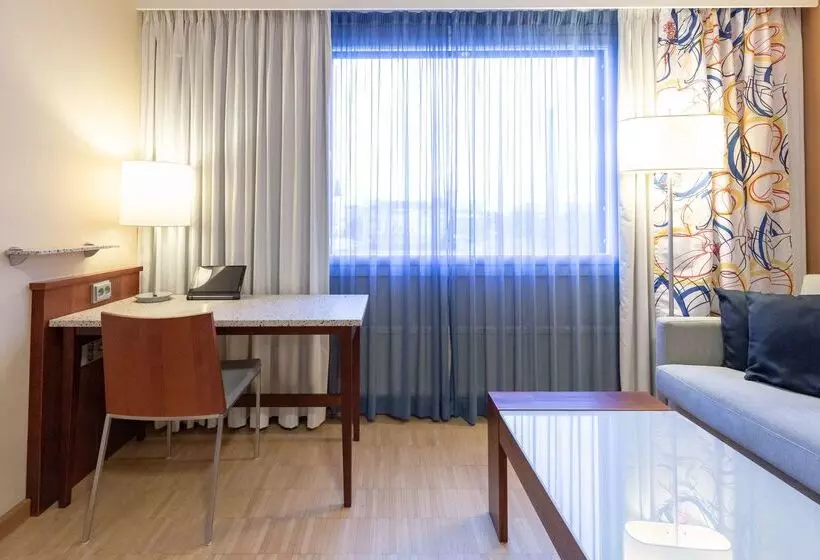 호텔 Scandic Tampere Koskipuisto