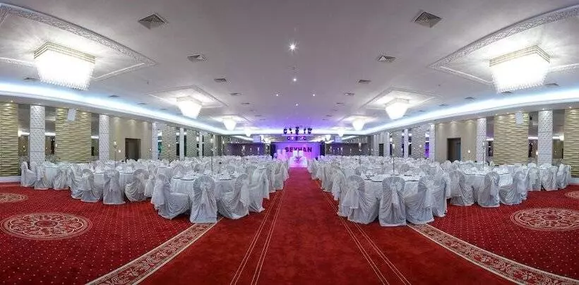 فندق Seyhan