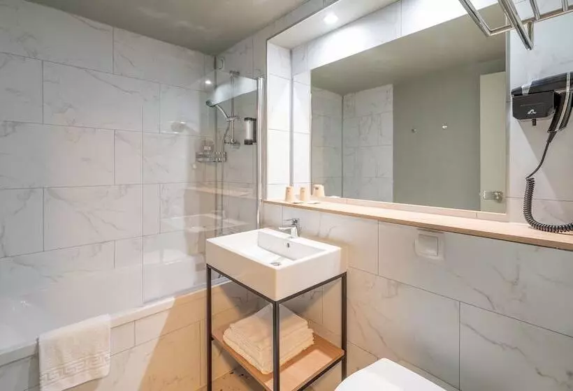 Sure Hotel By Best Western Rochefort Sur Mer