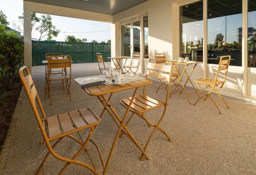 Sure Hotel By Best Western Rochefort Sur Mer